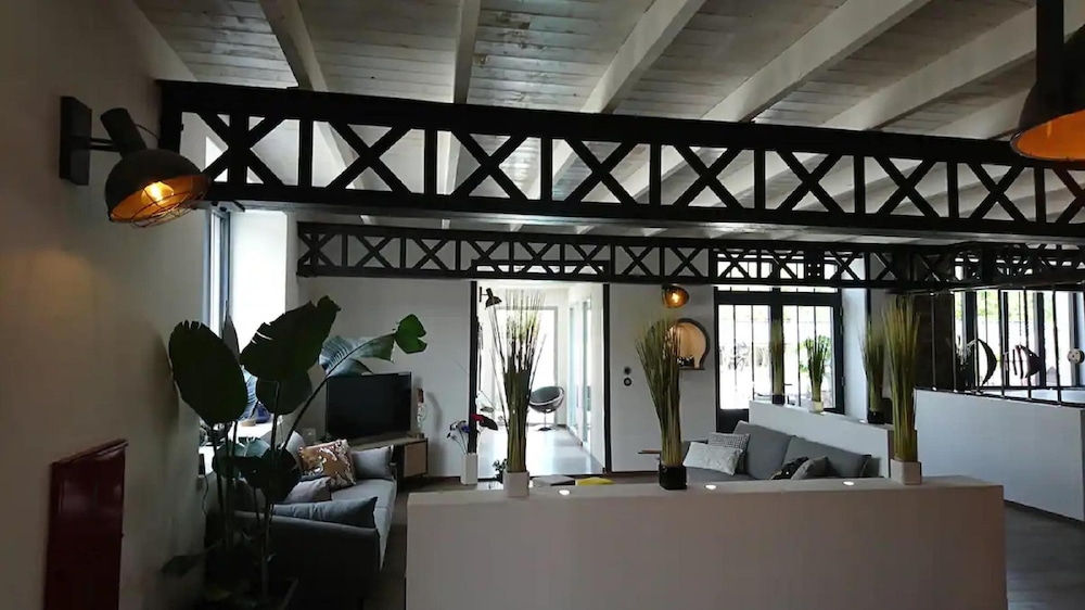 Amazing Villa in Nuaille-d'aunis With Sauna photo 4