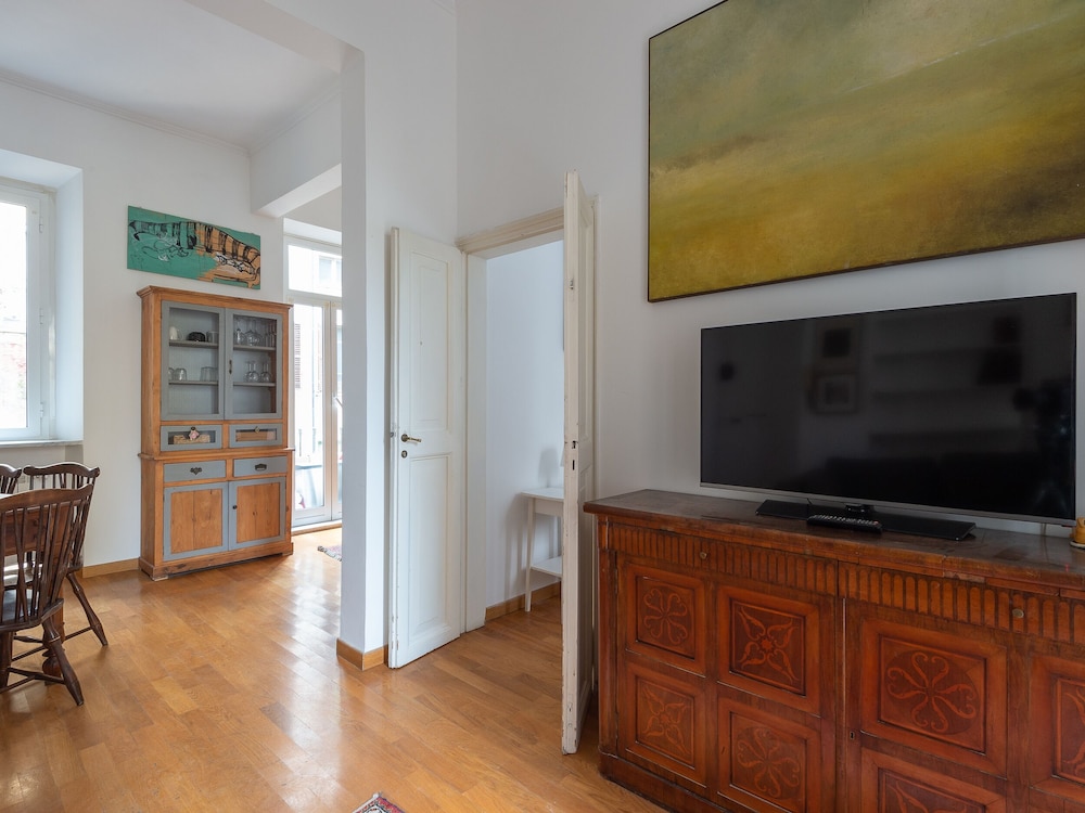 Fori Imperiali Balcony Apartment
