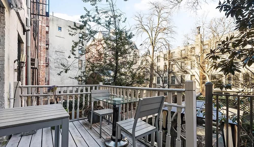 Gramercy Manor Triplex w Private Deck Garden