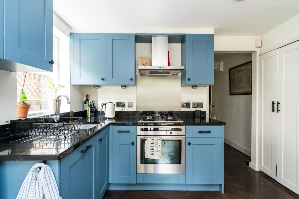 NEW Bright and Airy 1BD Flat nr Battersea Park