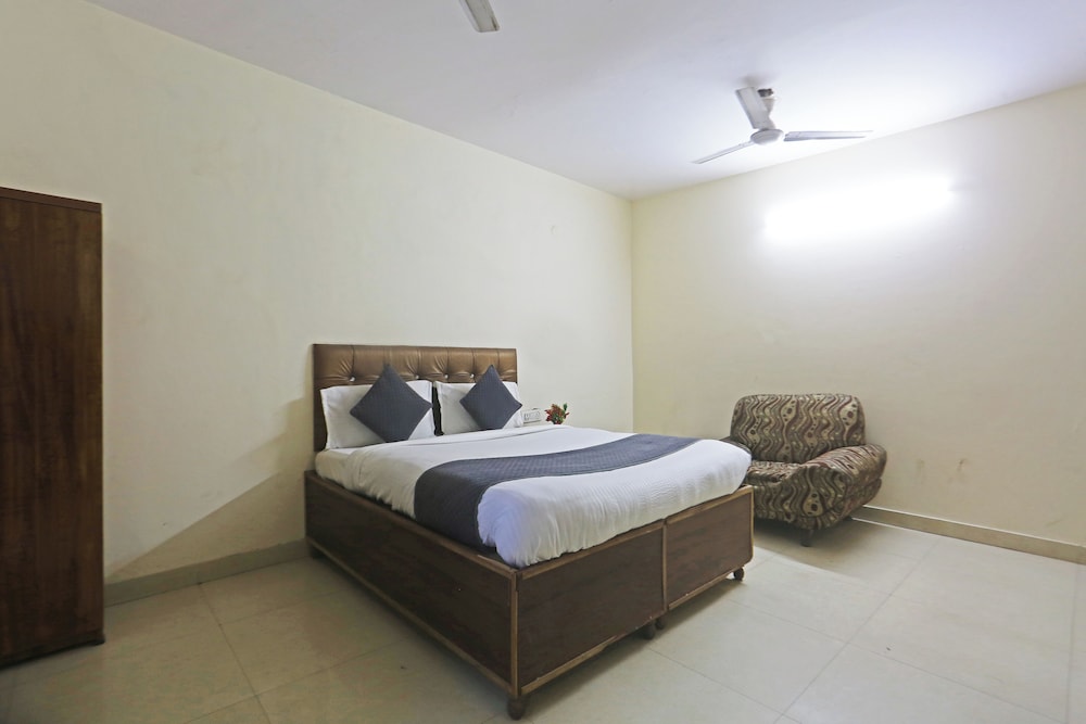Hotel Raj Palace