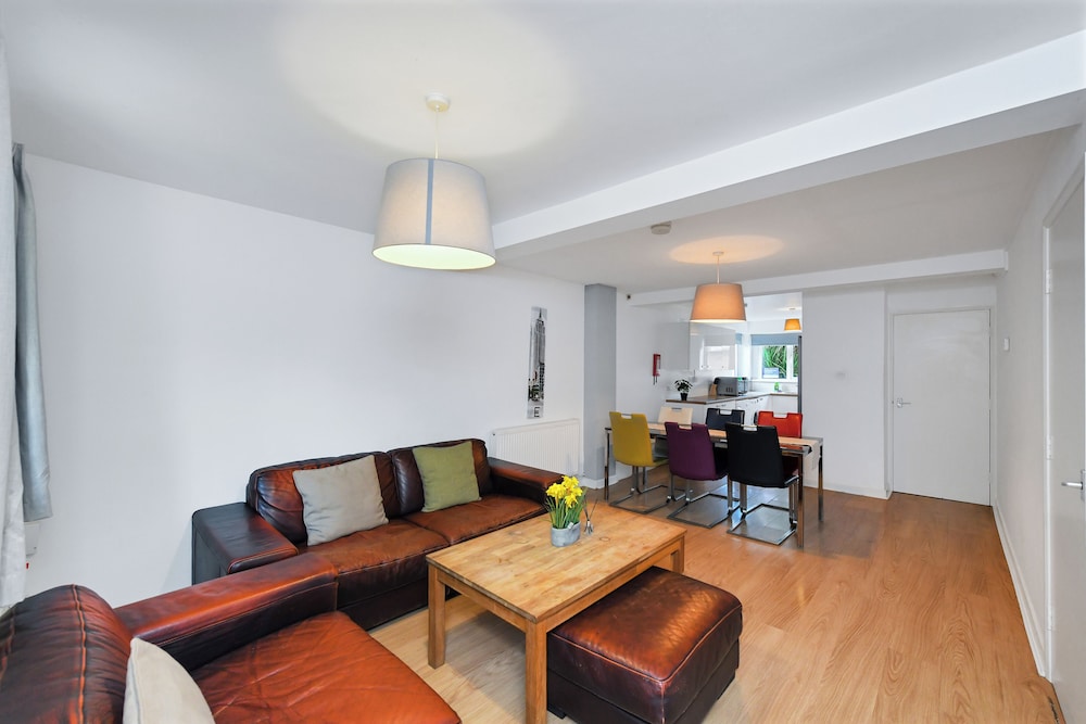 Montpellier Road 127