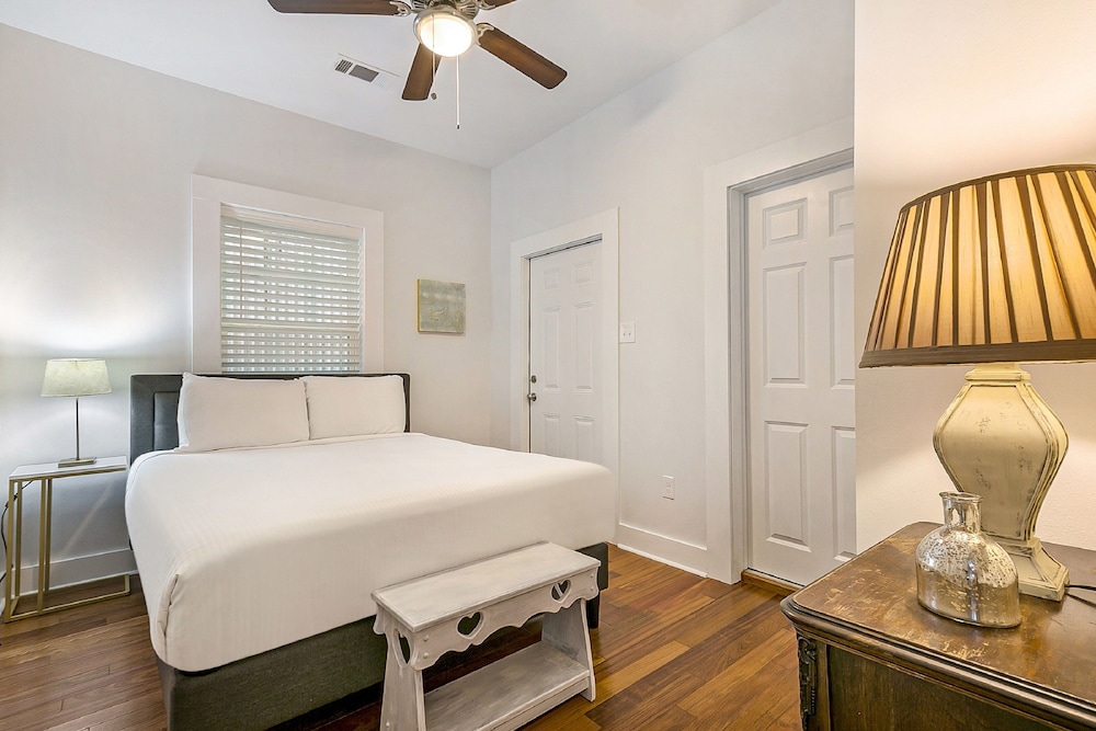 Spacious 5 Bedroom Near Magazine St & Uptown, photo 23