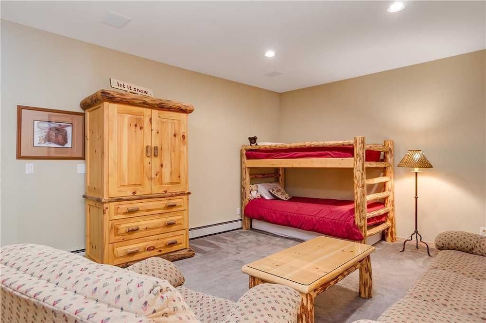 Pines 99 Town House