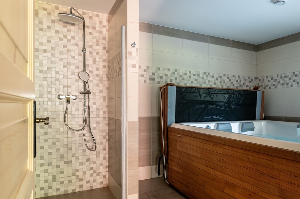 Villa in Rudnik With Pool & Sauna Retreat