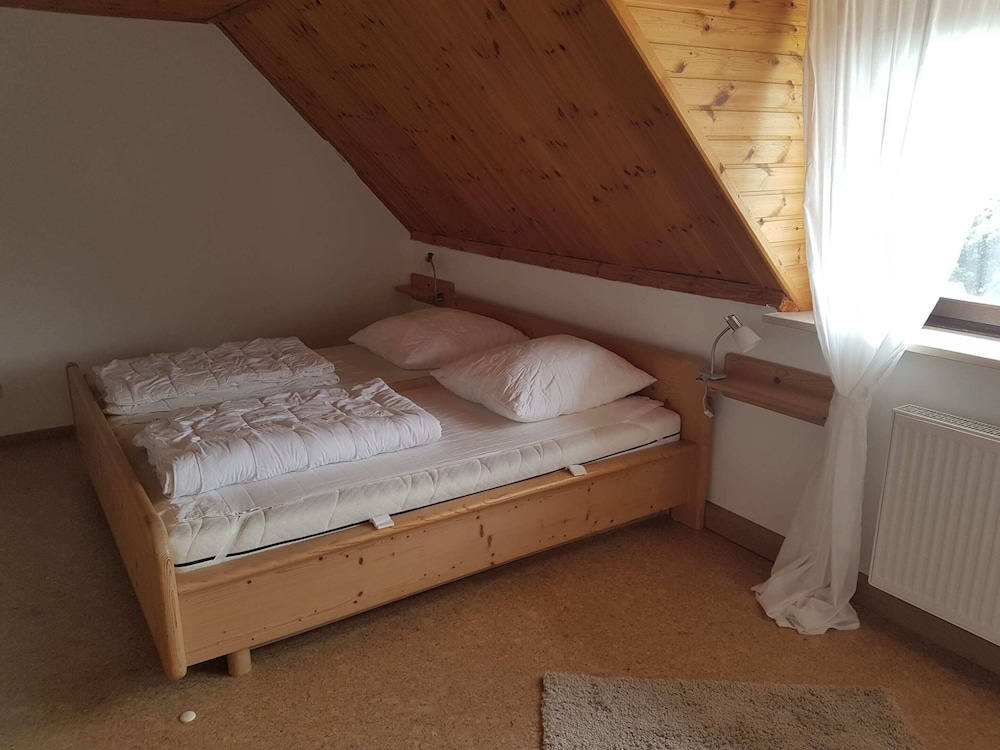 Pretty Holiday Home in Schöfweg ot Langfurth near Ski Slope view 2