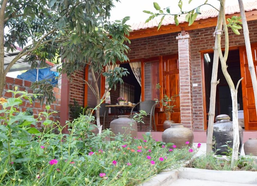 Van Long Family Homestay
