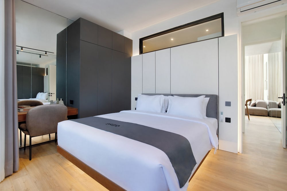 The Oasis II Townhouses by BREIG