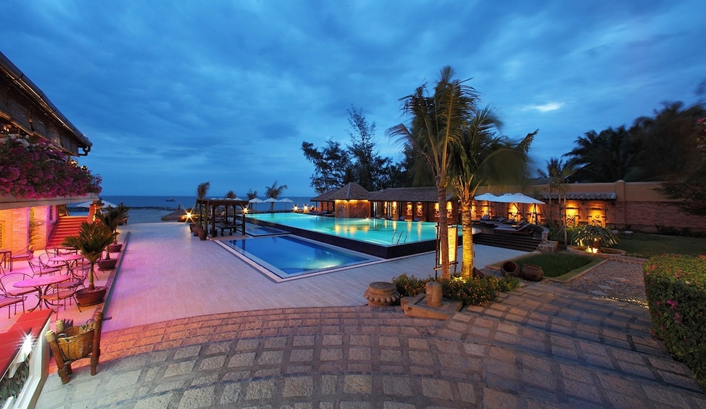 Poshanu Resort