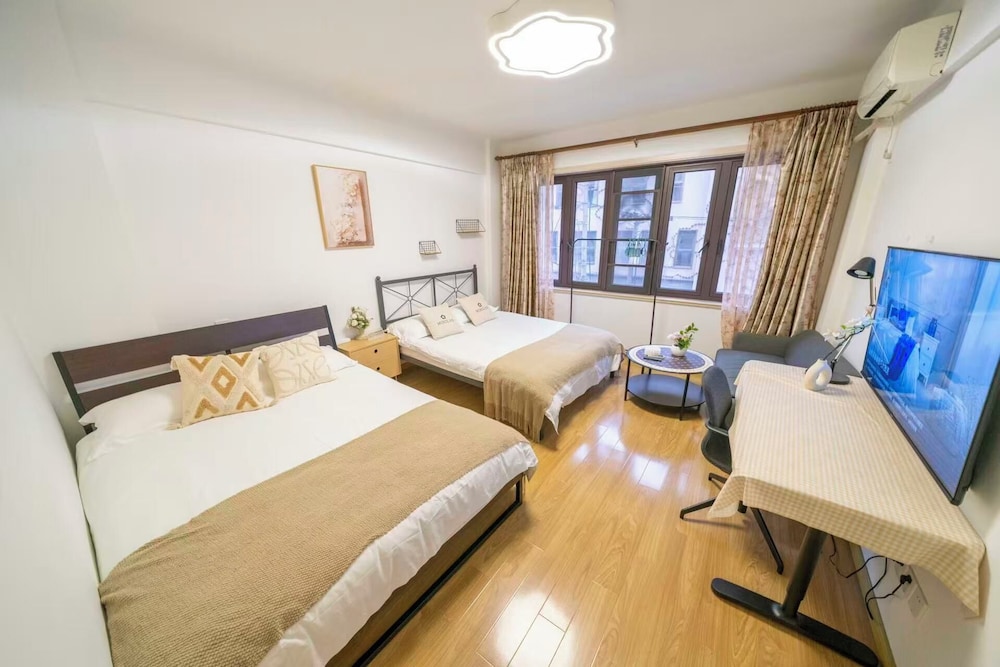 Book and Bed-People's Square