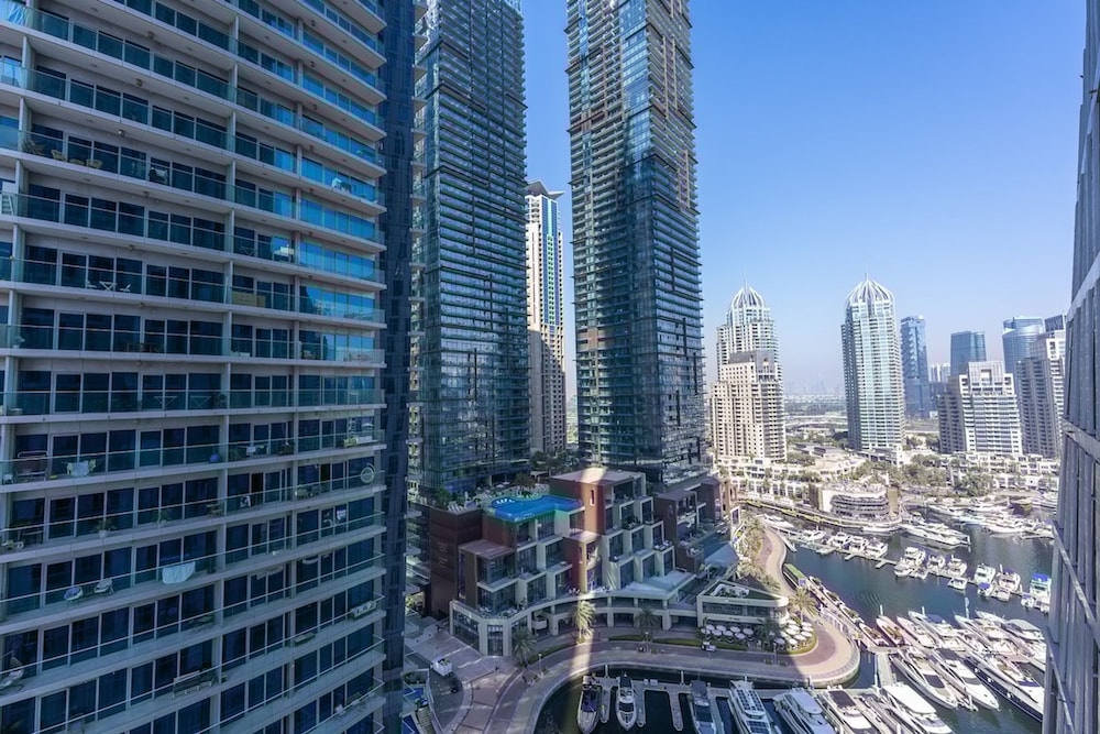 Modern Aesthetic 2-bedroom in Dubai Marina