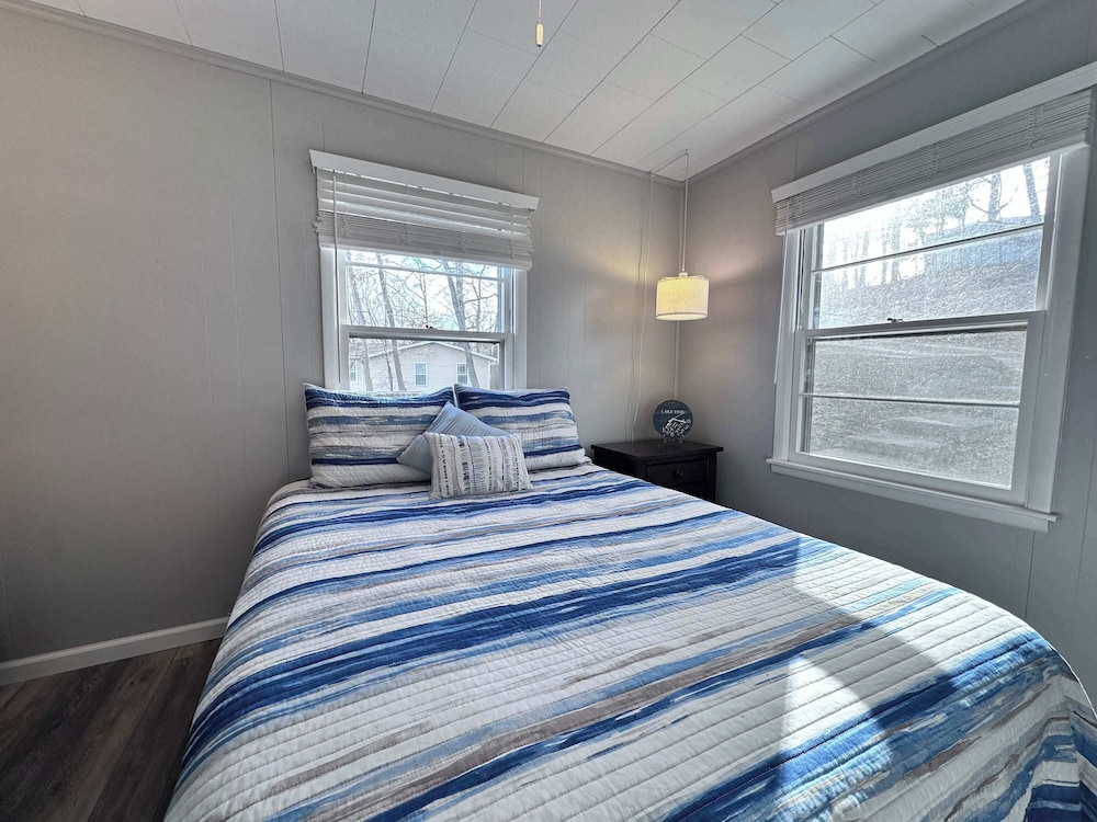 Red Deer Cabin Stay for 8!