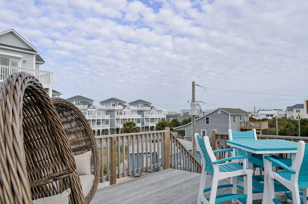 Just Sandy by Topsail Realty