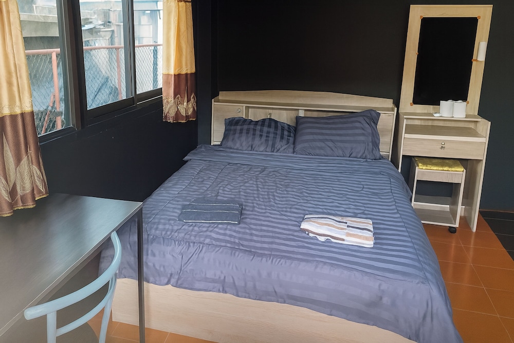 Satop Travelers Guesthouse