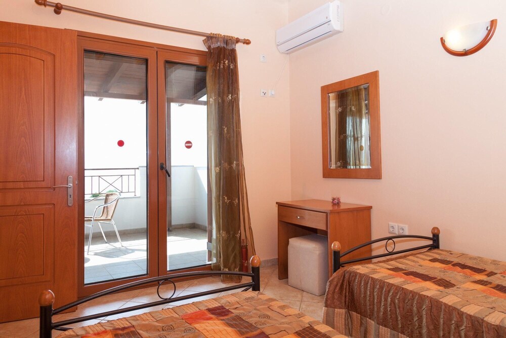 Villa Yeraki Large Private Pool Sea Views A C Wifi - 981 view 3