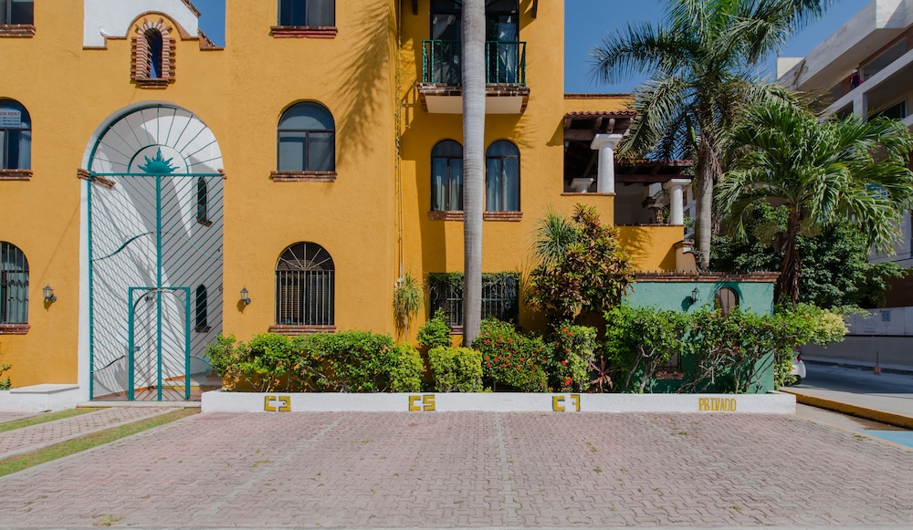 Hacienda del Carmen Condominium by ChezPlaya