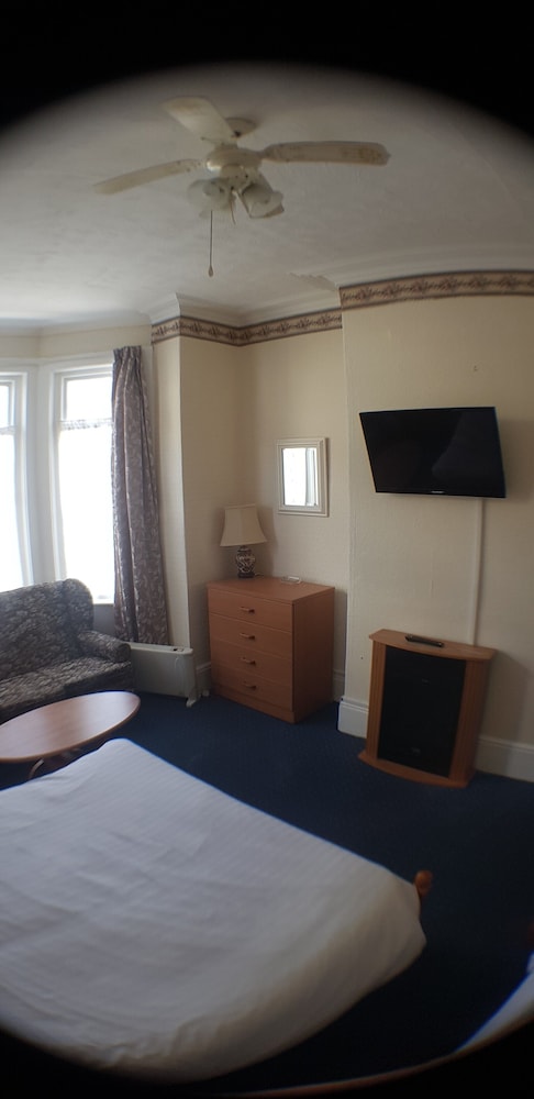 4 Berth, Ground Floor Flat, Glen Villa 1 view 2