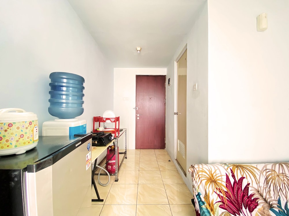 Cozy Studio Room At Tamansari Panoramic Apartment view 3