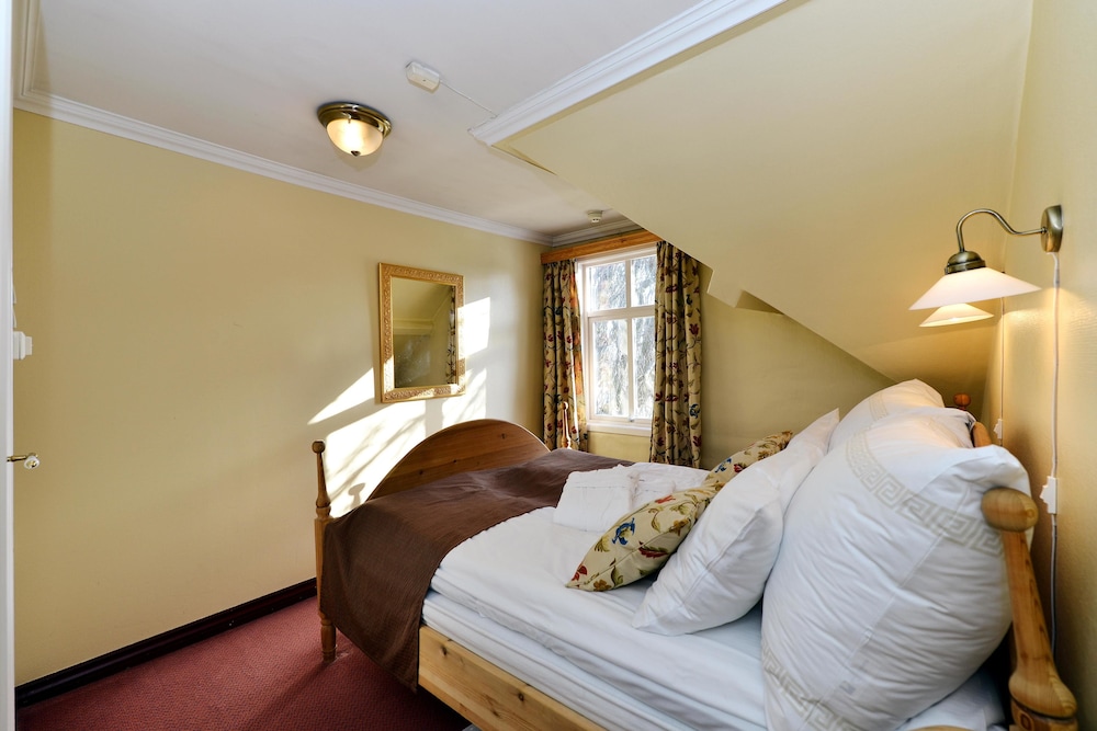 Sandnes Vacations - Kronen Gaard Hotel - Property Image 5