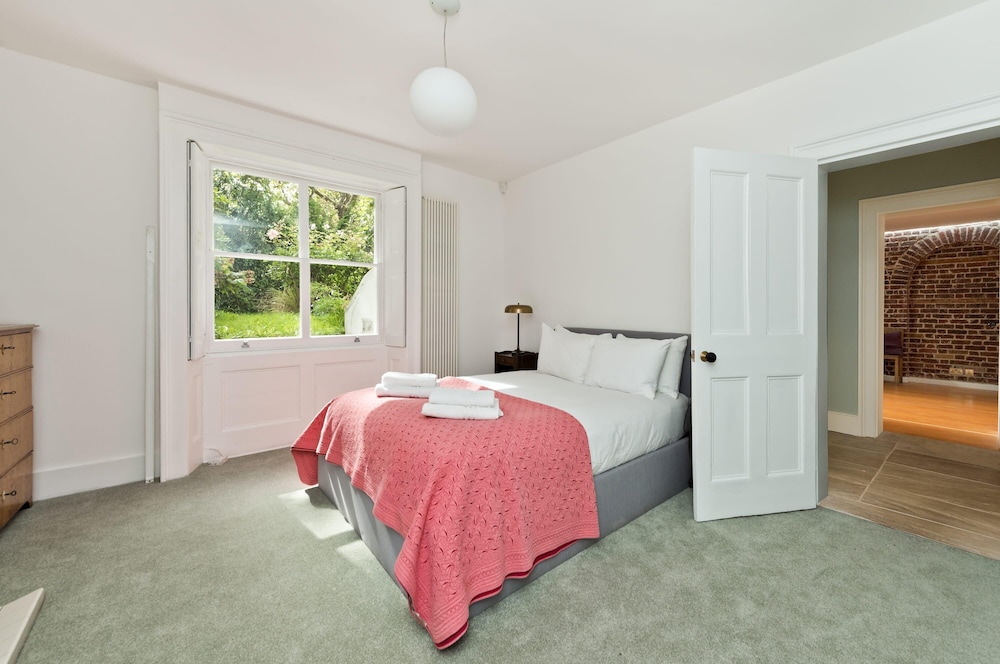 5 Bed Home Maida Vale