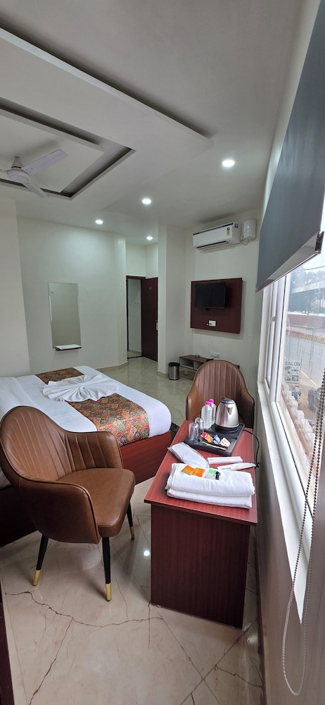 The Millennium Kashi Hotel
