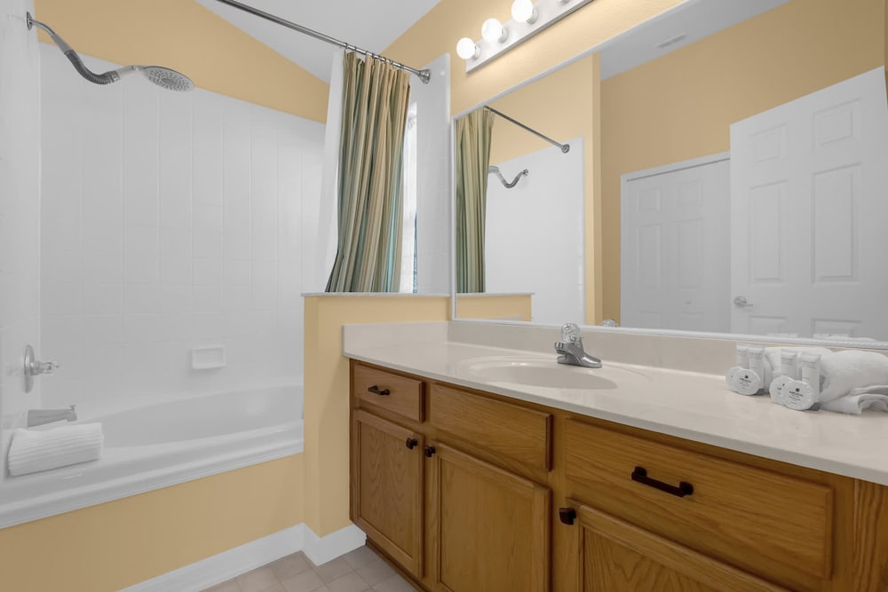 Upstay Dream Home w Private Pool Arcade Theme Rooms