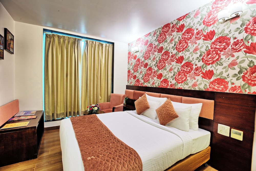 RoseMallow Hotel New Delhi view 4