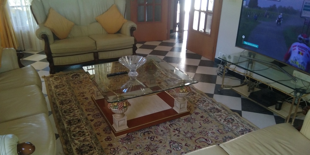 Chalet Villa con Piscina