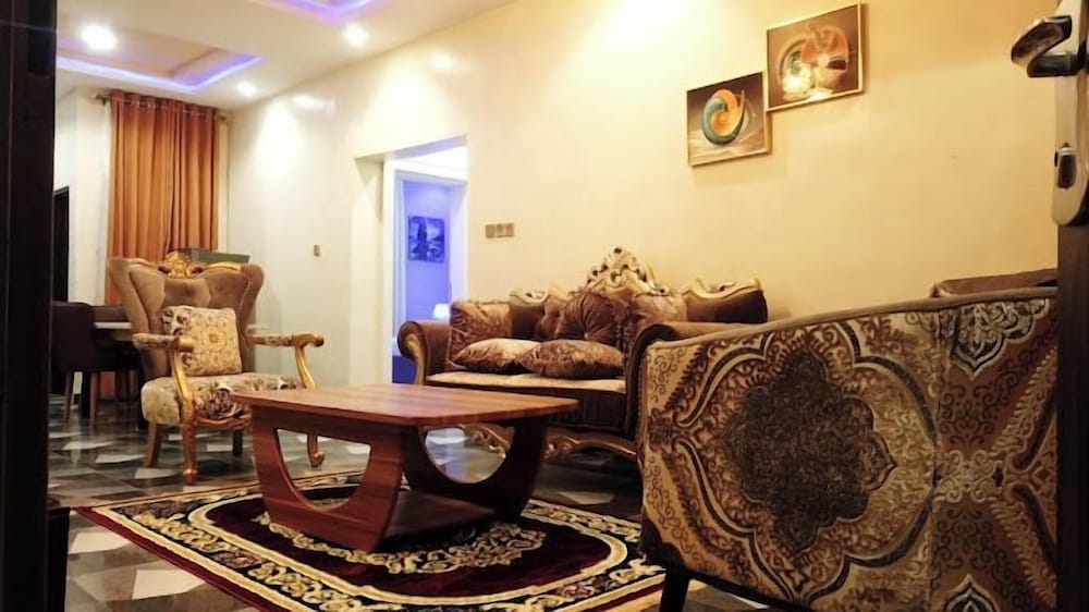 Daystar Luxury Apartment
