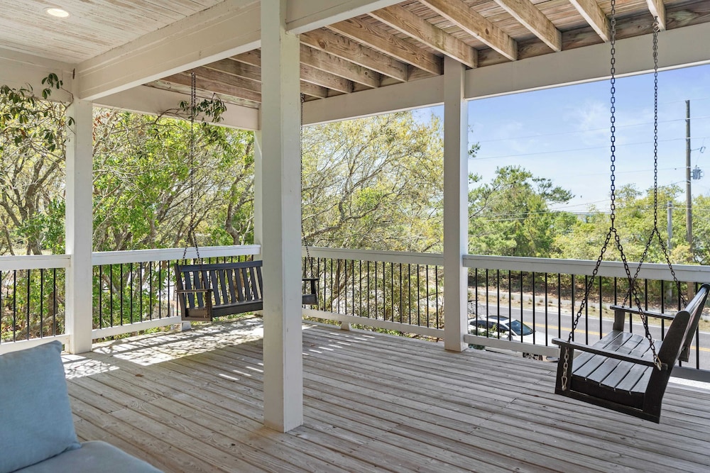 30A Beach House w/ Private Pool, Fire Pit, BBQ & Golf Cart to Rosemary Beach