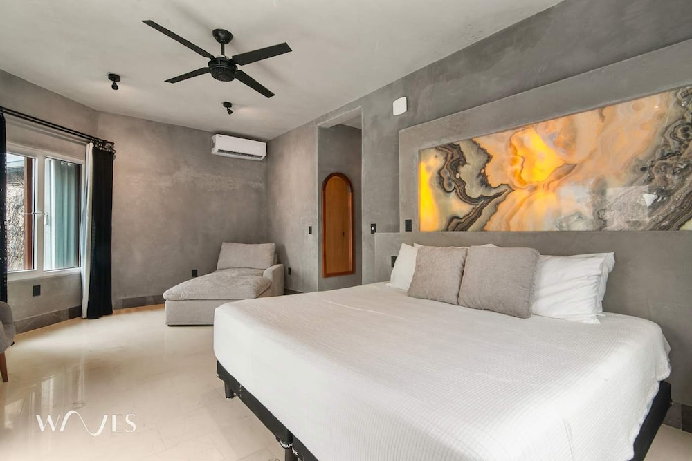 Prime 5th Ave Stay - 4BR With King Beds City Views