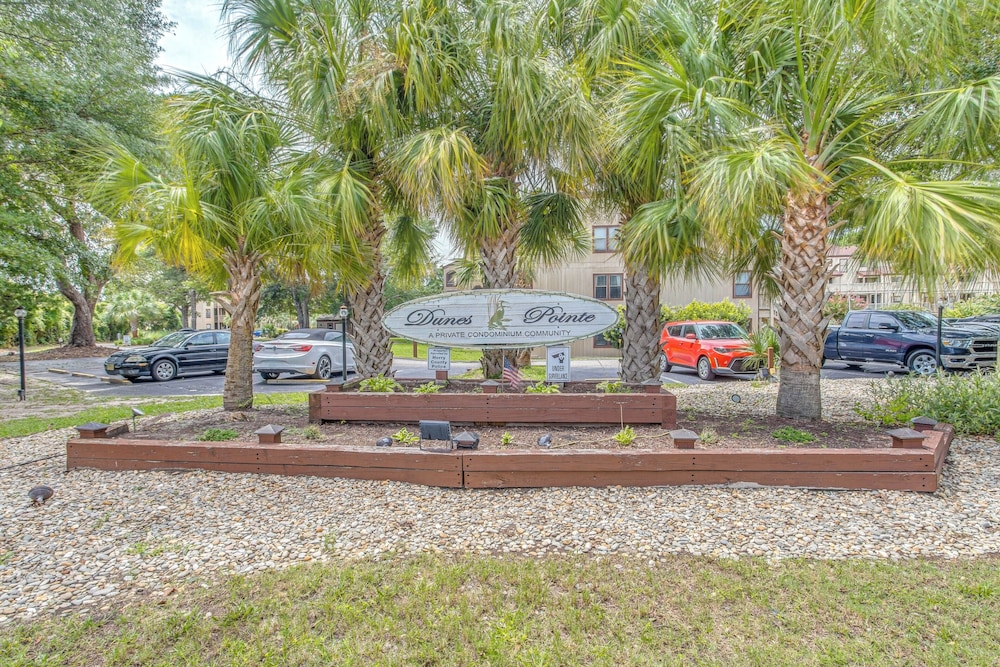 < 1/2 Mi to the Sand! Myrtle Beach Family Condo
