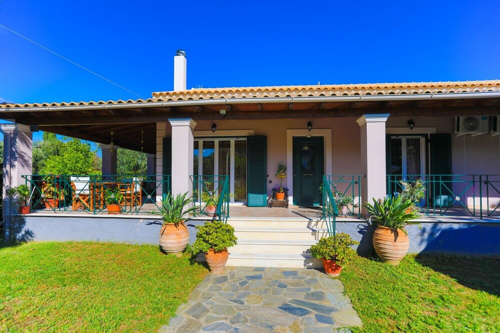 Villa Chrisdina in Nymfes