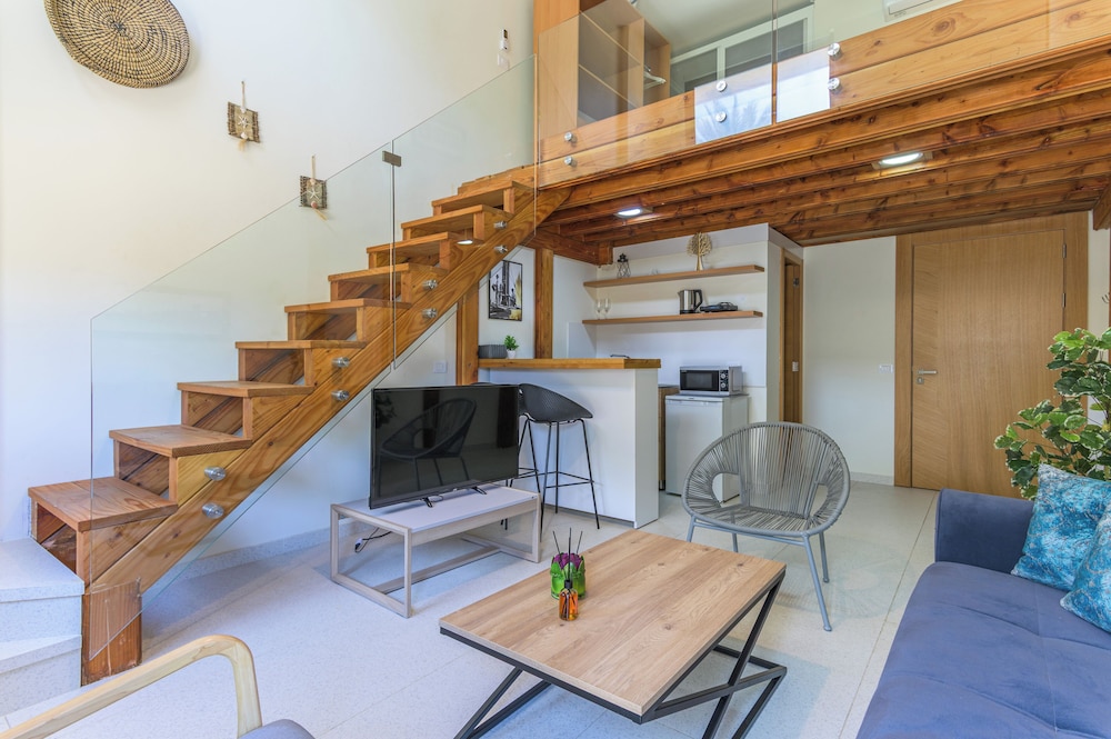 Sea Lofts-Kfar Abida Oceanfront Retreats