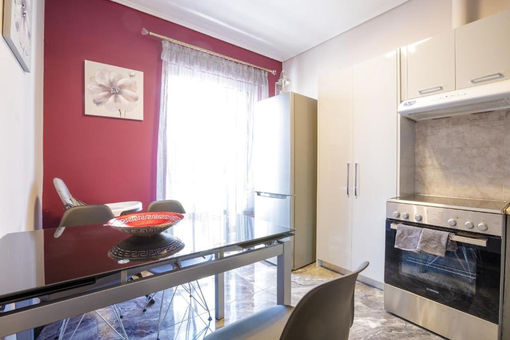 Kalamata Coastal Charm Modern Seaside Escape