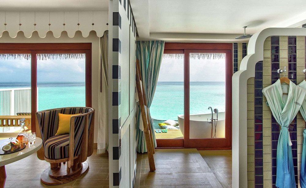SAii Lagoon Maldives, Curio Collection By Hilton 88