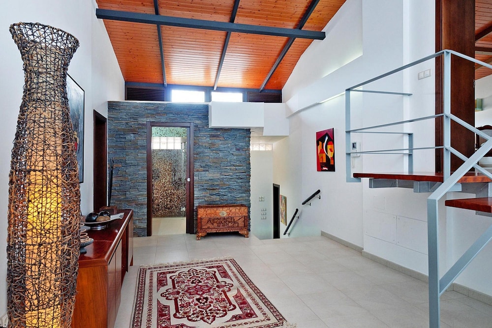 Villa With Pool and Extravagant Architecture