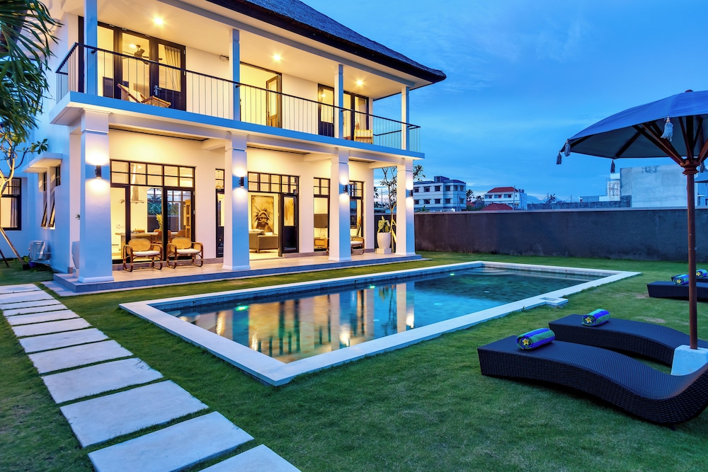 Villa Sakayana