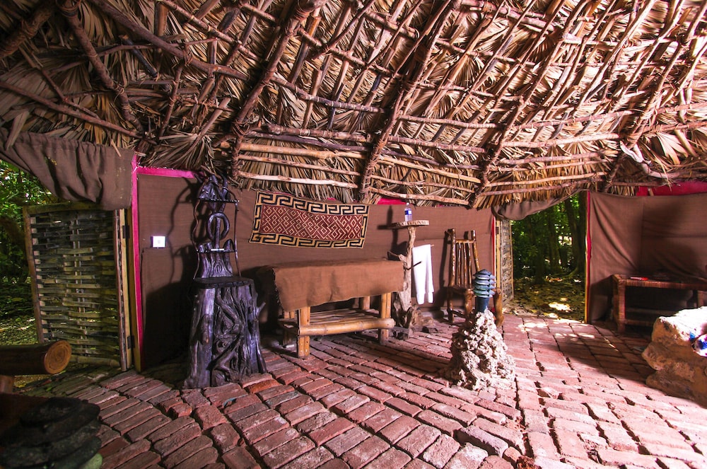 Great Huts - Photo 30