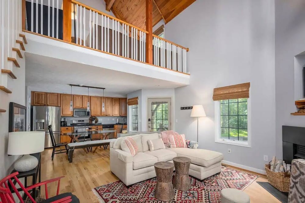 Adventure Awaits - Family Home