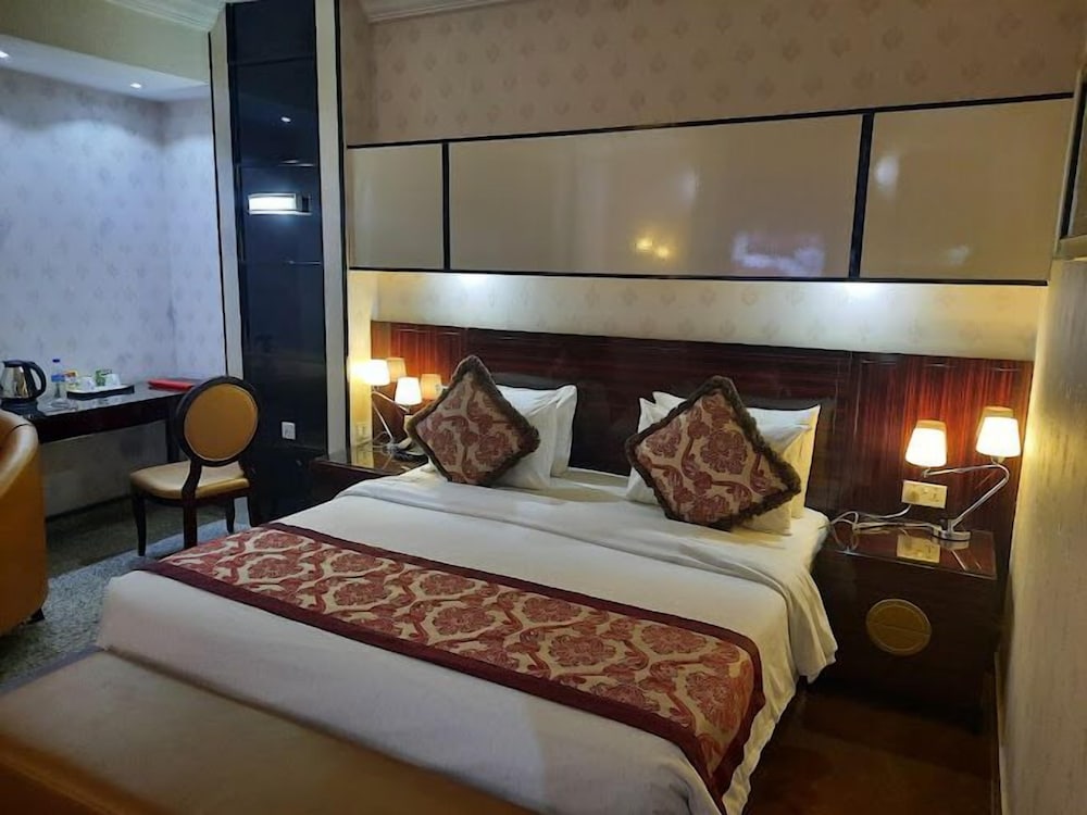 Gilllant Luxury Homes Apartment