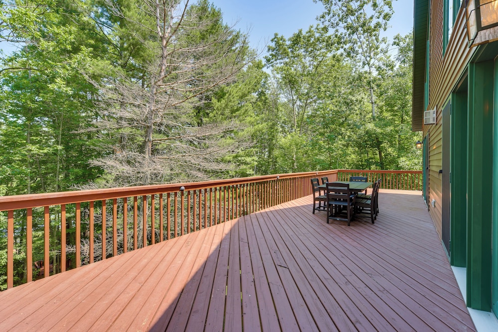 Private Boat Dock: Lake Wapogasset Retreat!