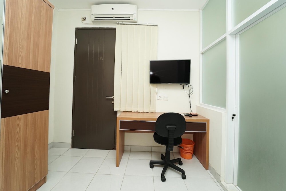 KoolKost near Universitas Prasetiya Mulya