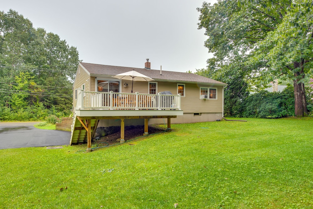 Rye Coastal Retreat w/ Deck  Outdoor Dining - Property Image 5