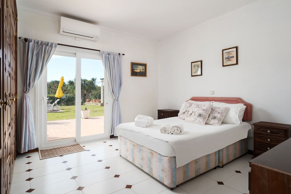 Albufeira Family Villa by Homing