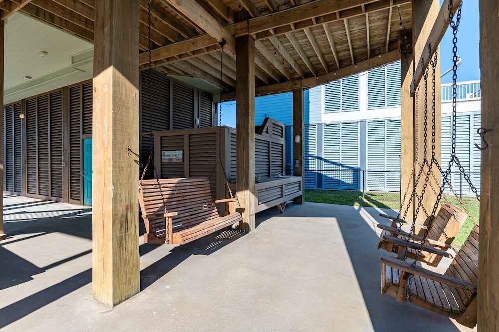Deja View 3 Bedroom Home