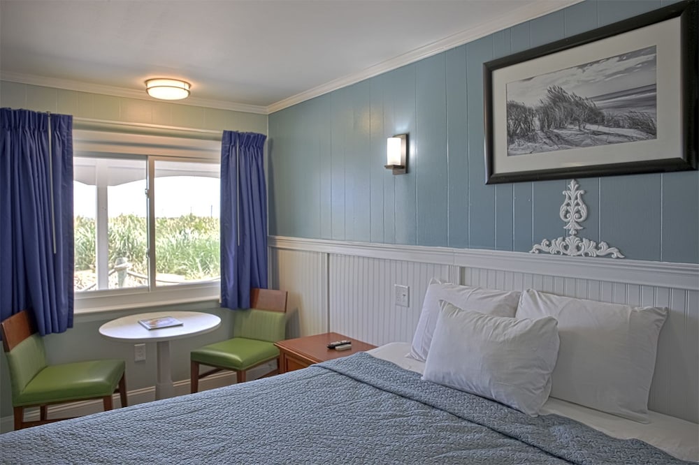 Colonial Inn Motel