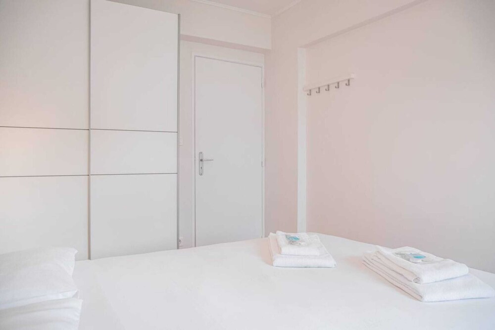 Peaceful and Serene 3 Bedroom Apartment in Lisbon