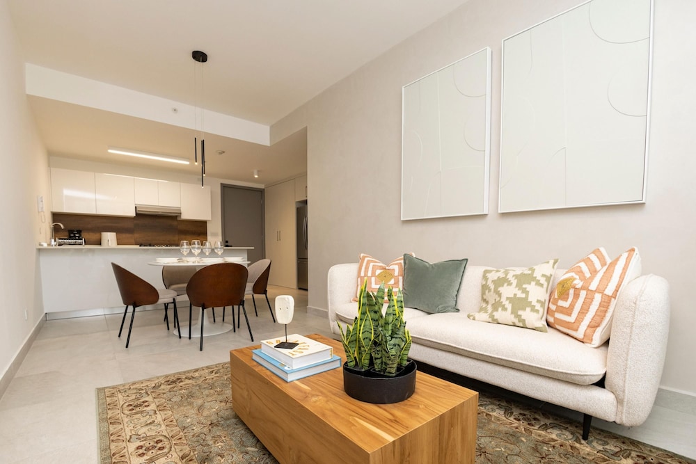 The Chic Condo by Acomodo El Cangrejo