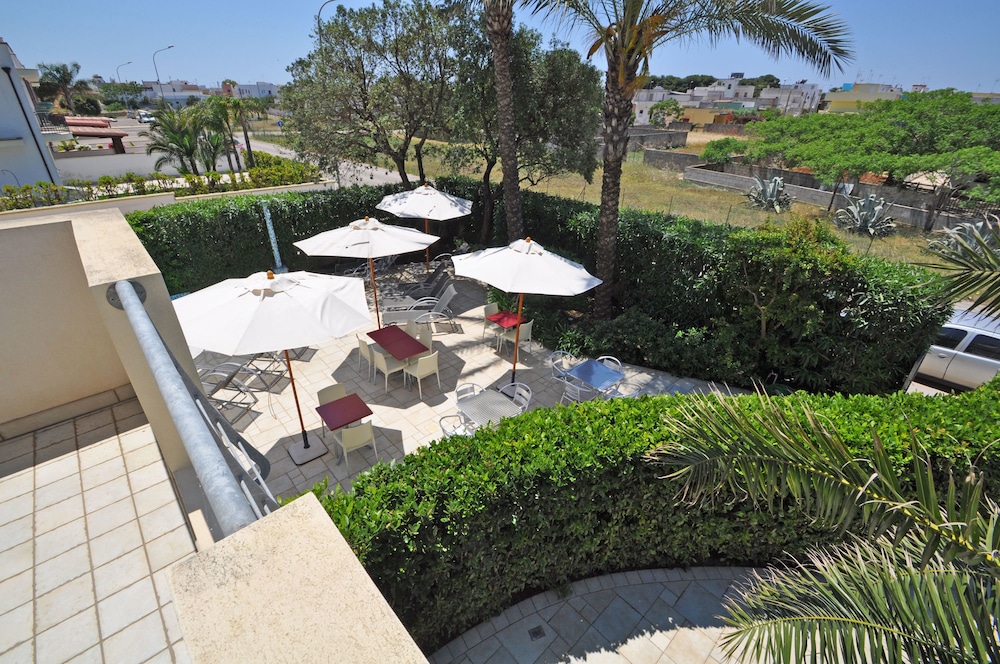 Ara Inn Resort